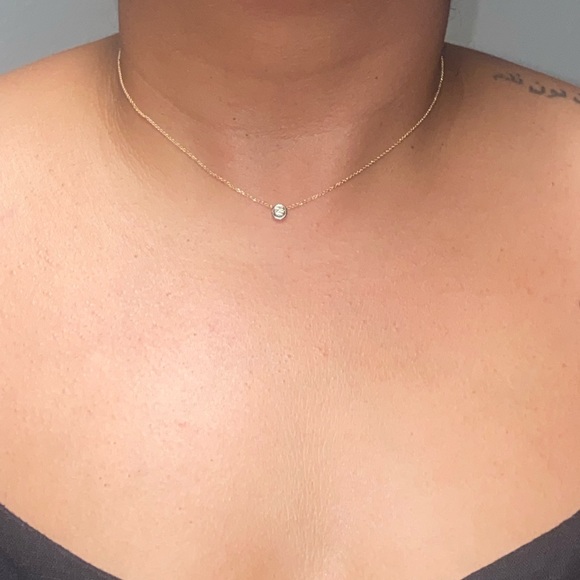 14KT solitaire diamond 💎 necklace - Picture 3 of 17